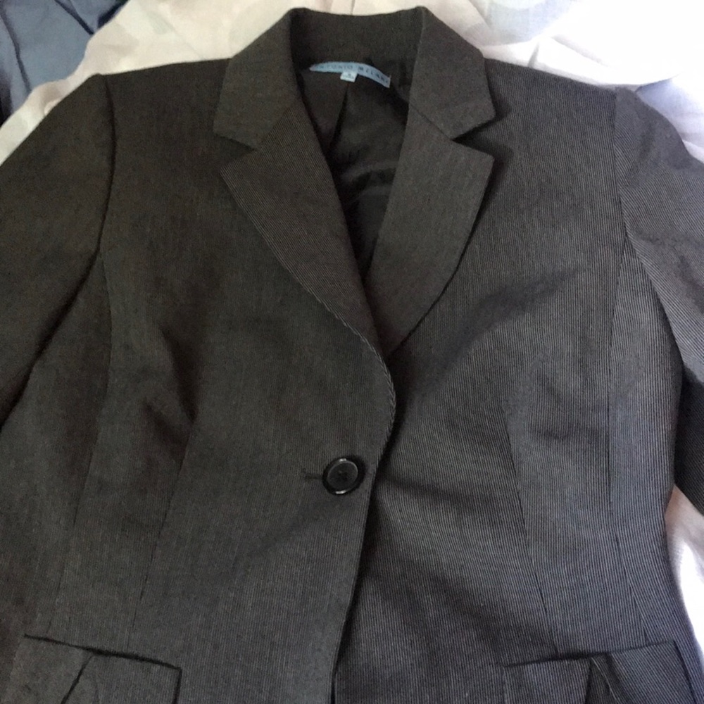 Gray blazer